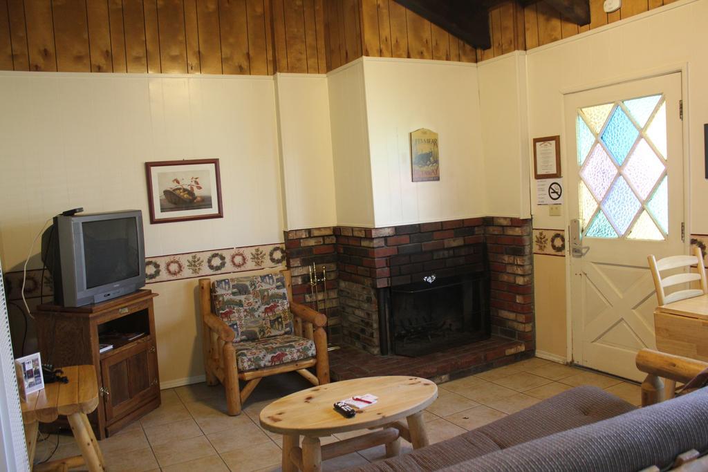 Fireside Hotel 2*
